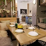 Leo & Private Zone - Old Appartement