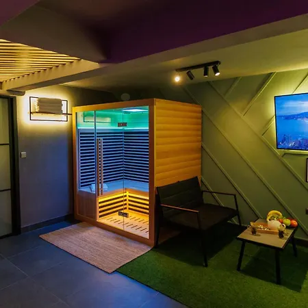 Leo & Private Zone - Old Bratislava