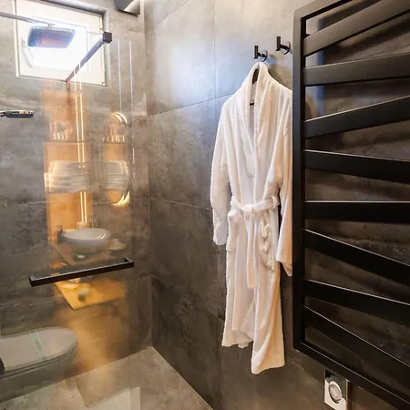 Leo & Private Zone - Old Appartamento Bratislava