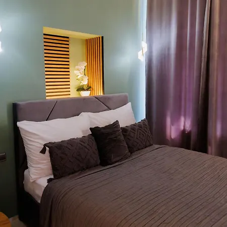 Leo & Private Zone - Old * Bratislava