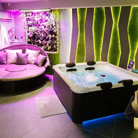 Leo & Private Zone - Old *