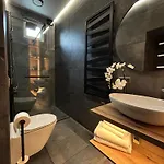 Leo & Private Zone - Old Apartamento Bratislava