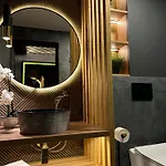 Apartment Leo & Private Zone - Old *